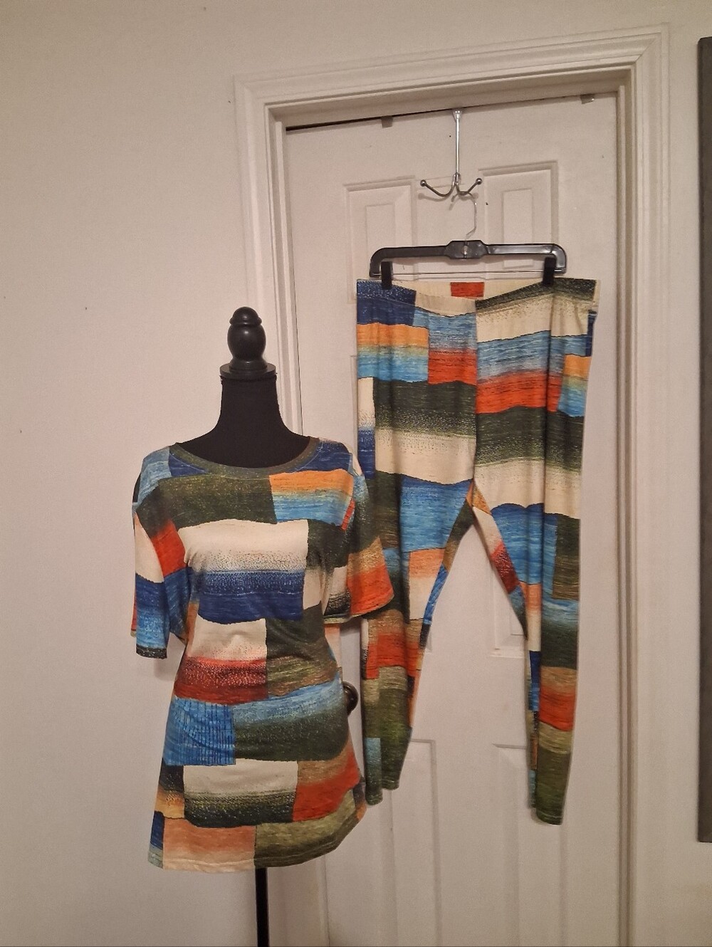 Multicolor Striped Knit Pants & Top Set - Women's - Picture 2 of 8